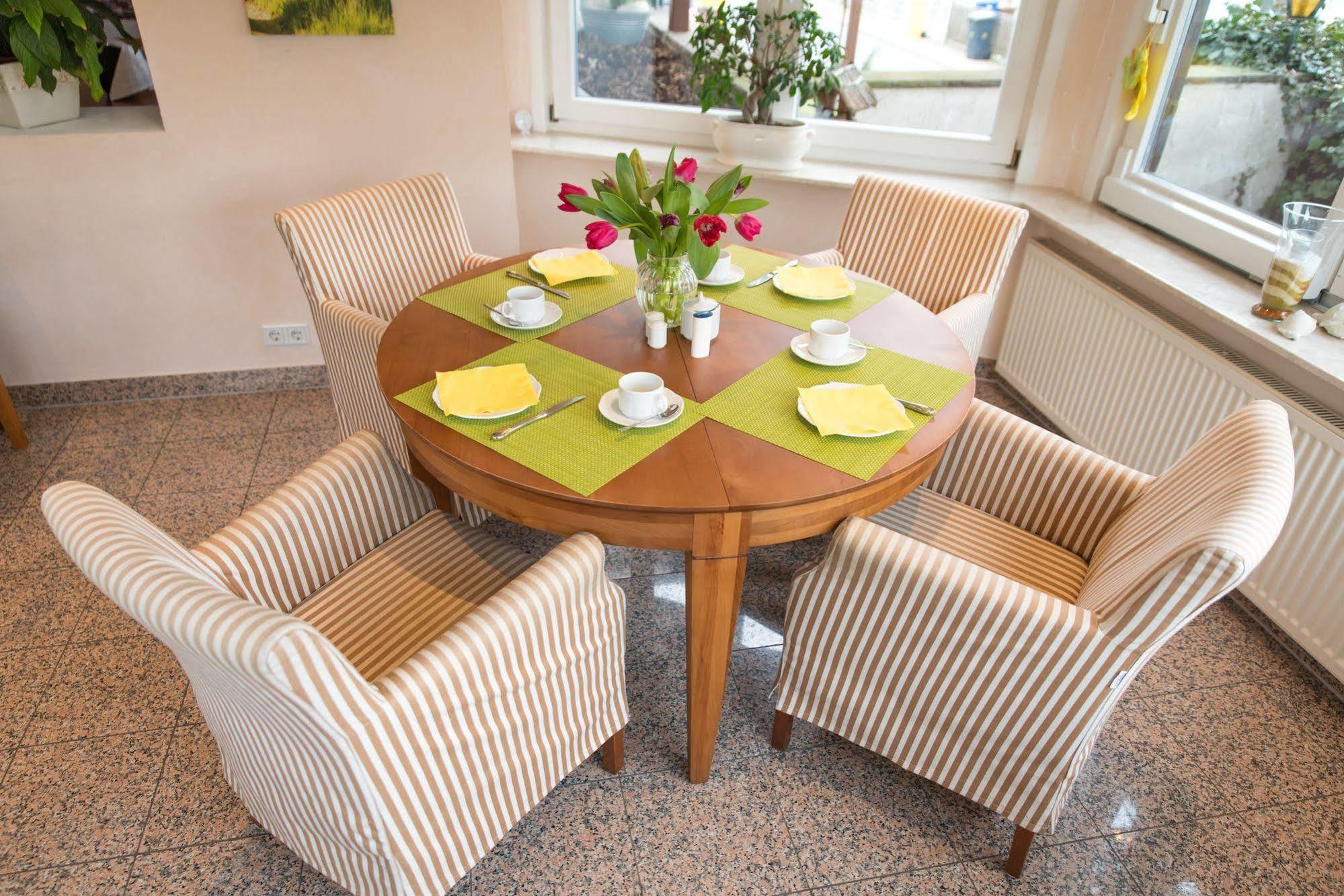 Waldhotel Kelkheim Esterno foto