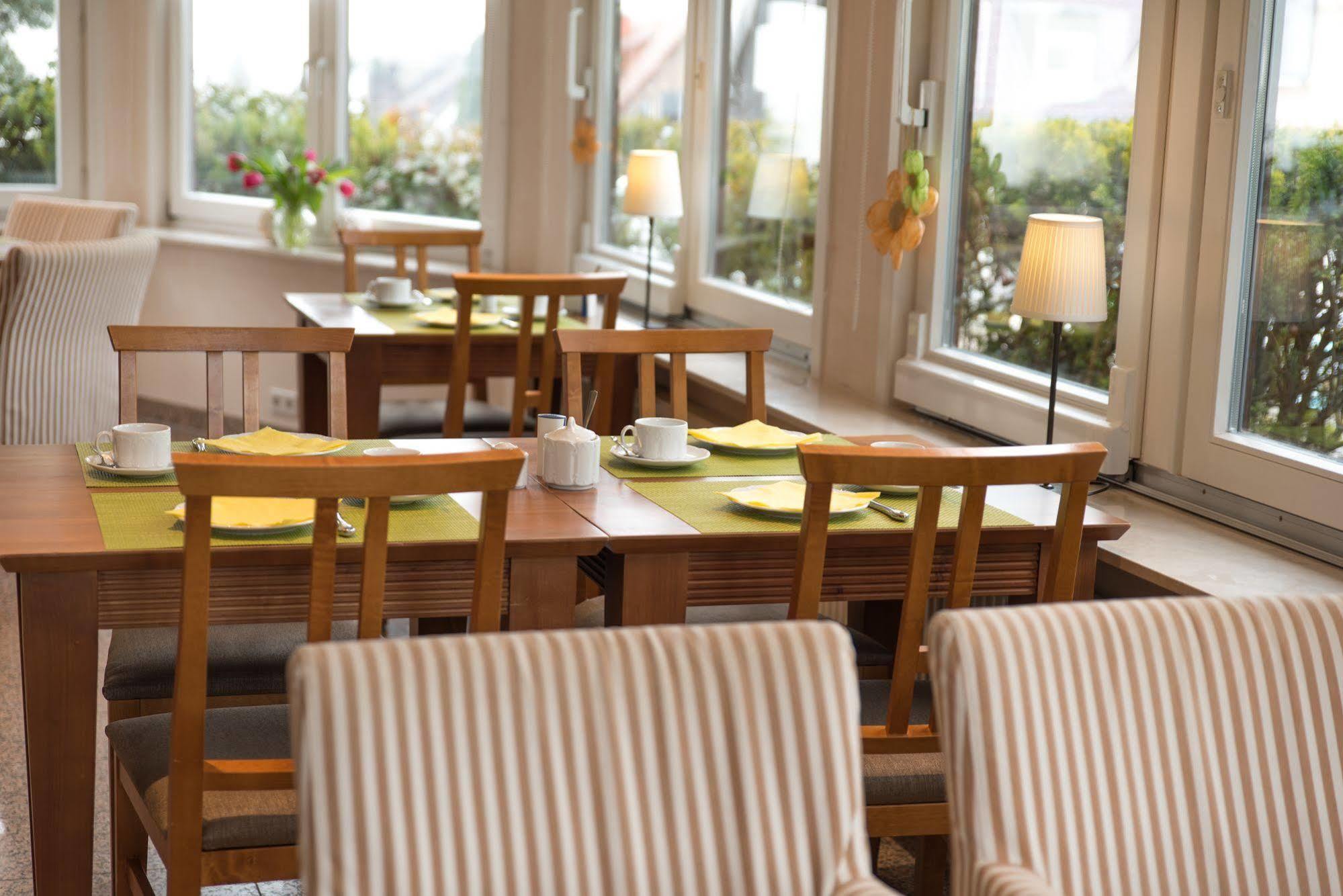 Waldhotel Kelkheim Esterno foto